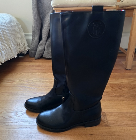 Tommy Hilfiger Rayais Boot 7.5M - Picture 1 of 4
